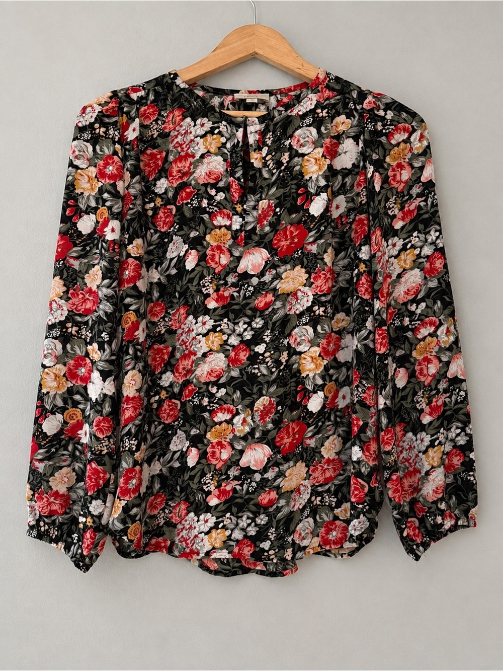 LOFT Outlet Floral Blouse XS Black Multicolor Front Keyhole Long Sleeve Top